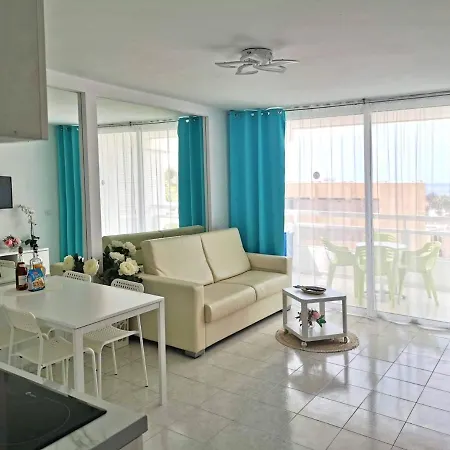 Americas Best-suite 7-appartamento 5 Mins Dalla Con Vista Mare E 2 Piscine Apartmán Playa Feñabe