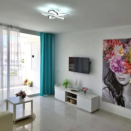 Americas Best-suite 7-appartamento 5 Mins Dalla Con Vista Mare E 2 Piscine Apartmán Playa Feñabe